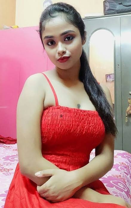 Komal Saxena
